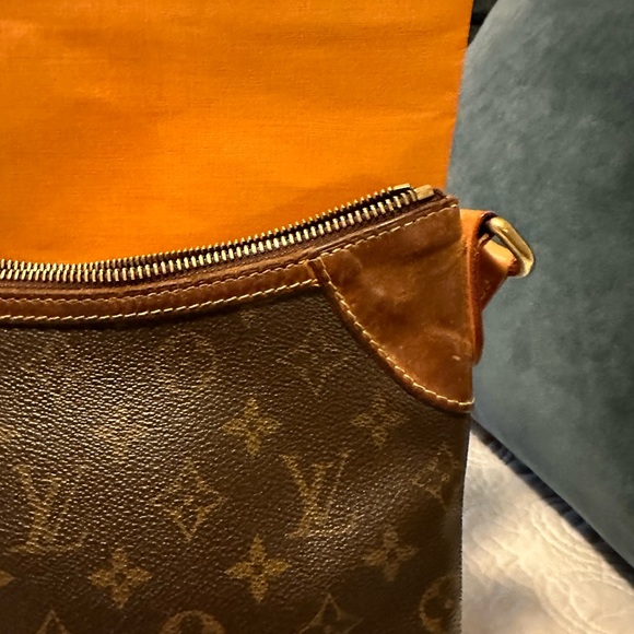 Louis Vuitton Monogram Odeon PM - Picture 7 of 16
